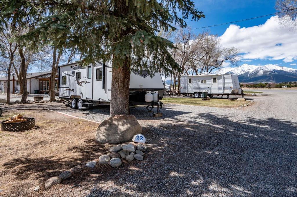 Snowy Peaks Rv Park Hotel Buena Vista Room photo
